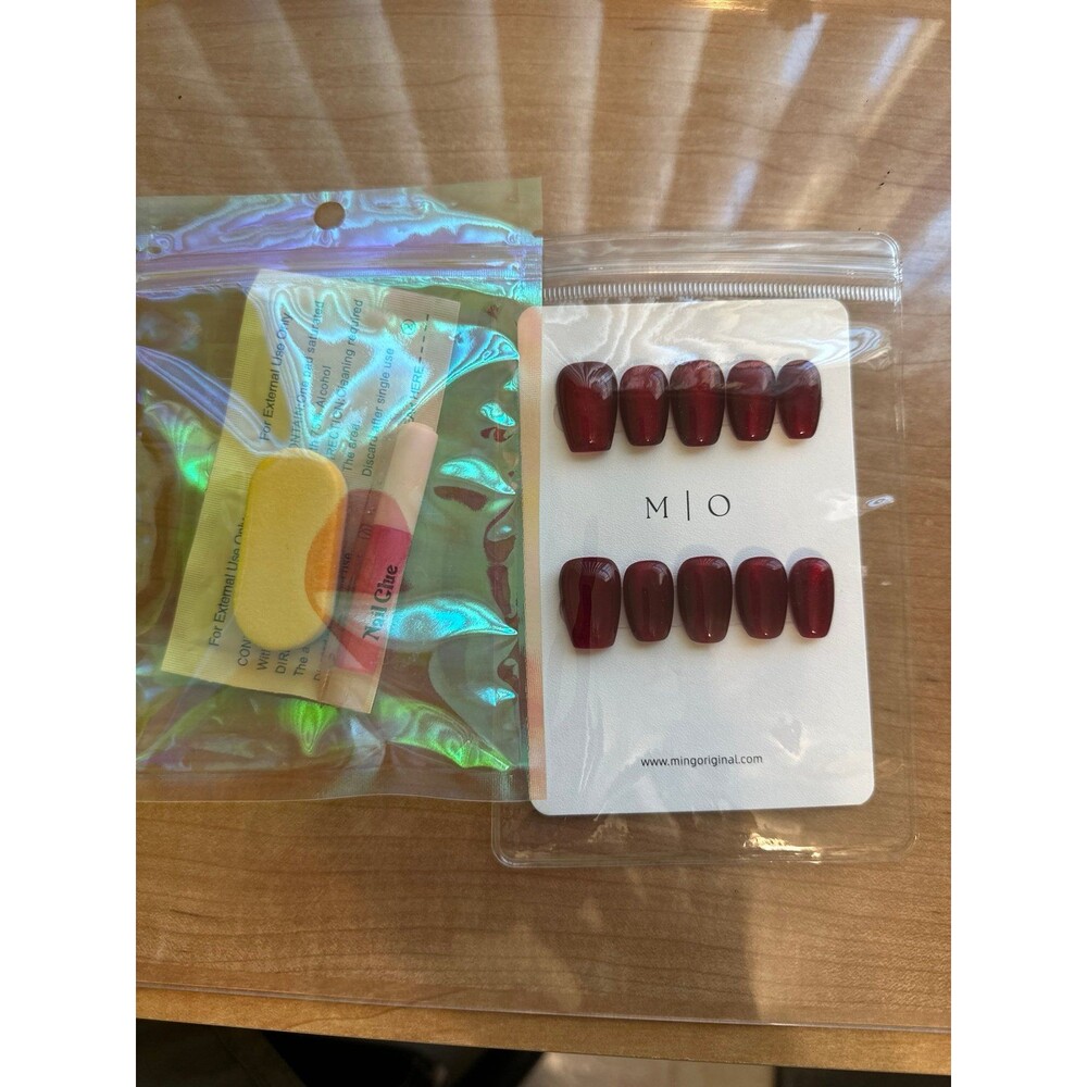 Cat eye press on nails short coffin, shape, red cat eye polish size large